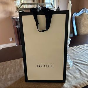 Authentic Gucci Empty Shopping Paper Store Bag